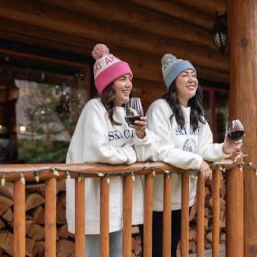 Little Buck Après Ski Pink and White Beanie - Picture 4 of 6